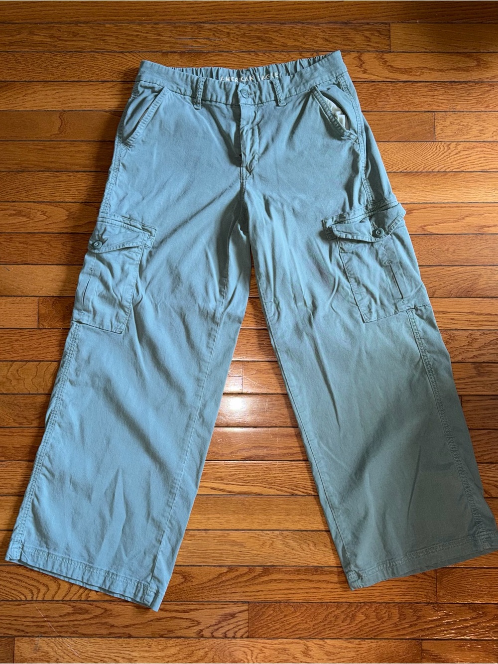 American Eagle Outfitters Green Mid Rise Wide Leg Cargo Pants